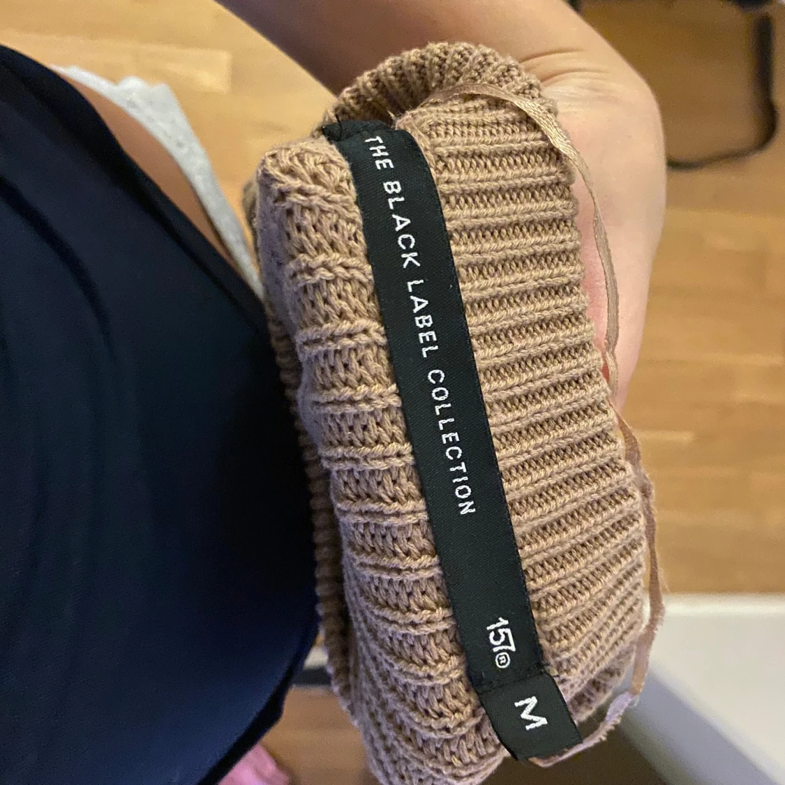 Beige stickad tröja Black Label M - 2