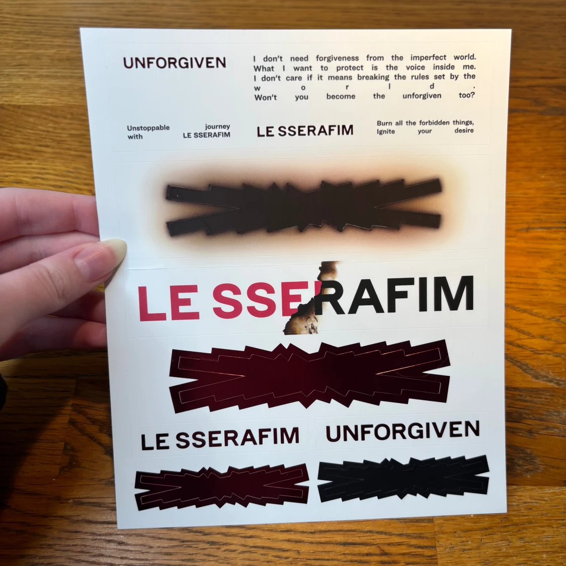 Le Sserafim stickers  - 1