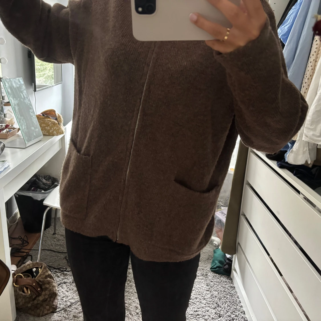 Brun stickad kofta med dragkedja - 3