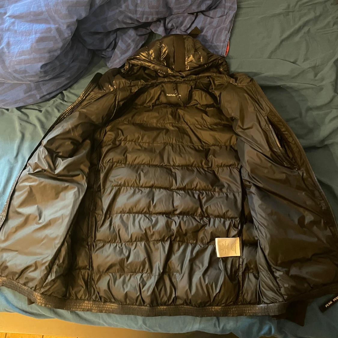 Svart Peak Performance jacka - 1