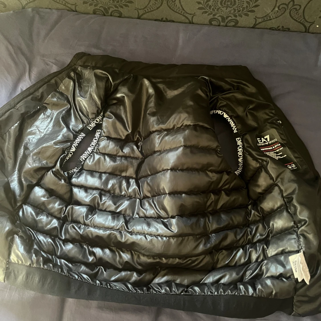 Svart dunväst från Emporio Armani EA7 - 2