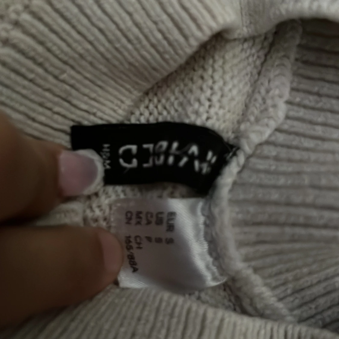 Randig beige och vit stickad tröja H&M - 1