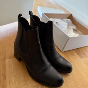 Skor - Bara testade boots i storlek 39 från scorette. Pris 200.