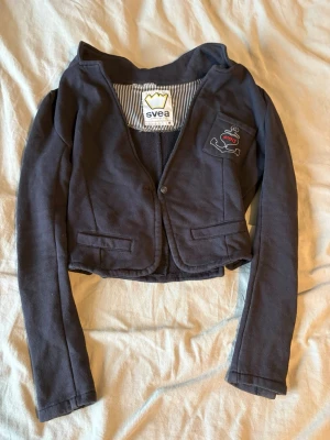 Svea tröja - Rensar min garderob, pris kan diskuteras