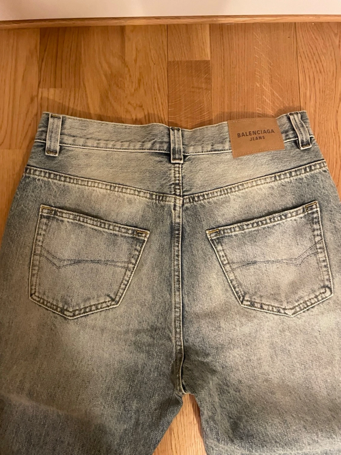 Ljusblåa flared jeans med vintage-look - 4