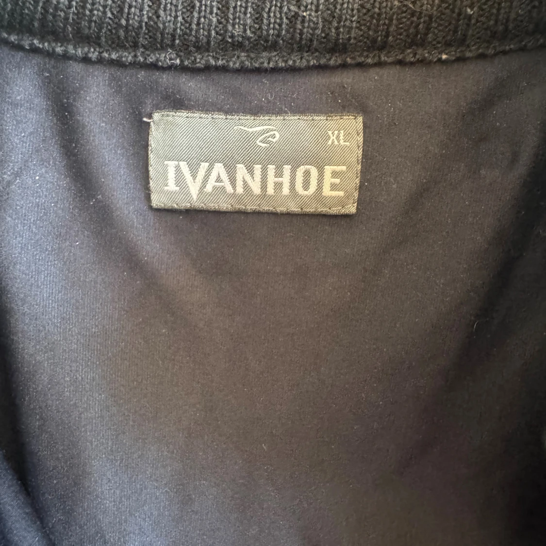 Marinblå half zip tröja från Ivanhoe - 1