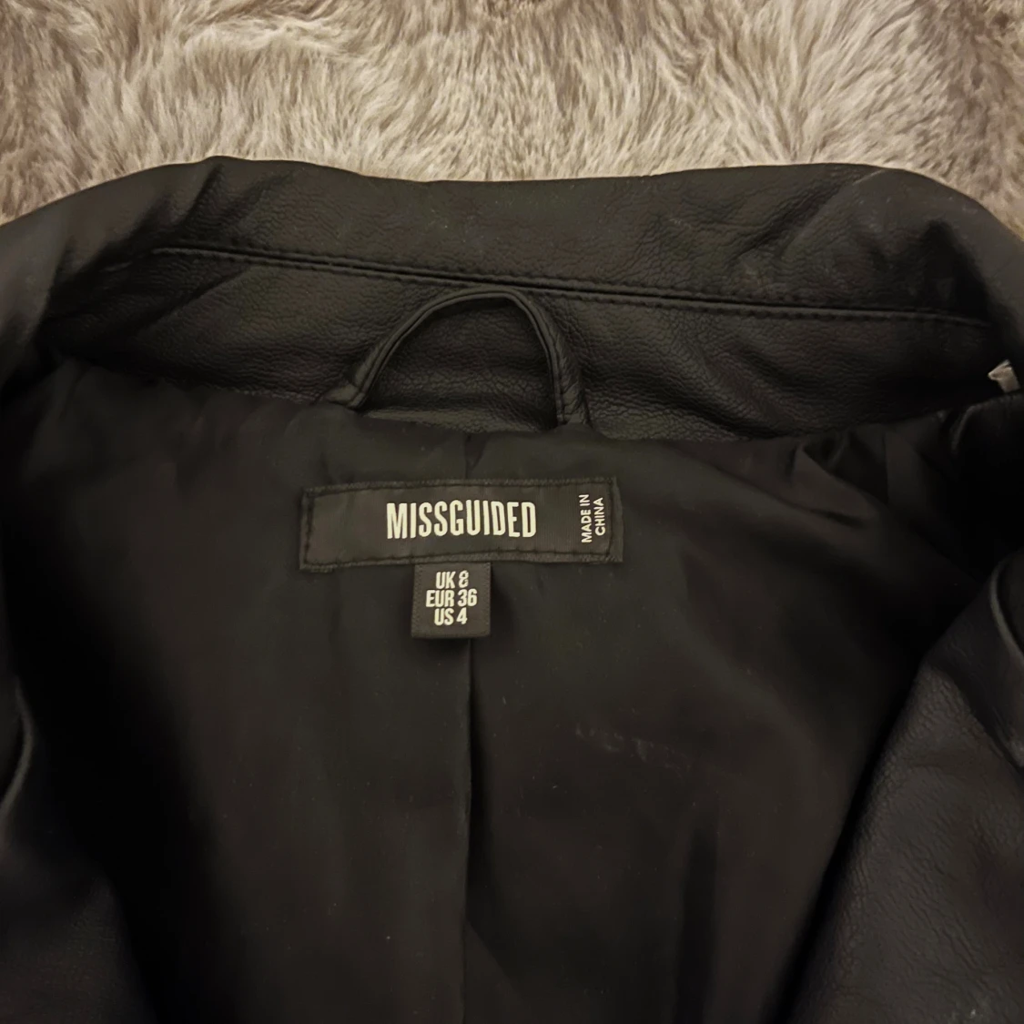 Svart skinnjacka från Missguided - 2
