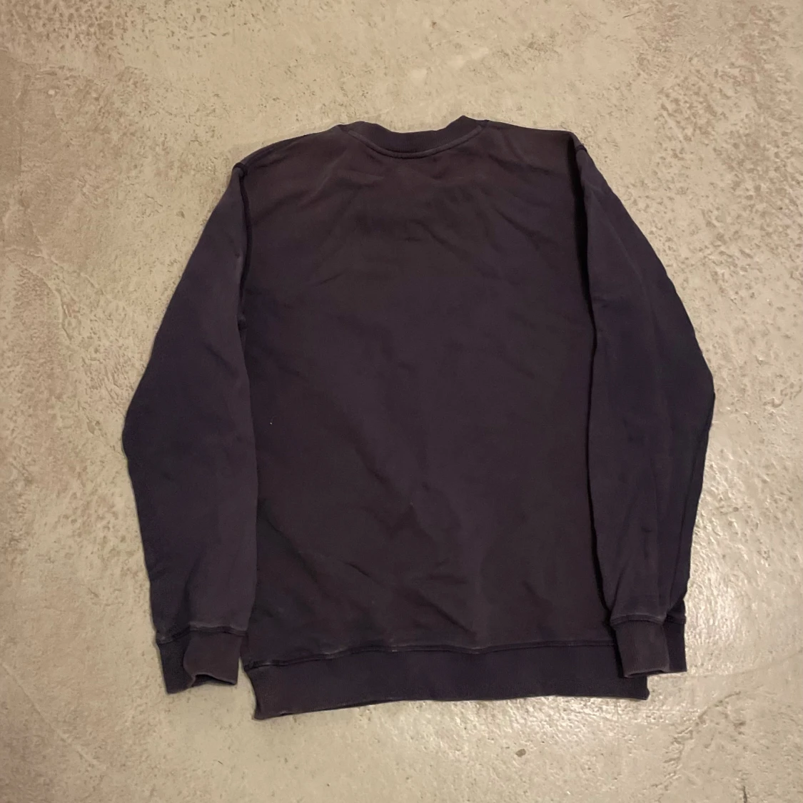 Mörkblå Calvin Klein tröja - 1