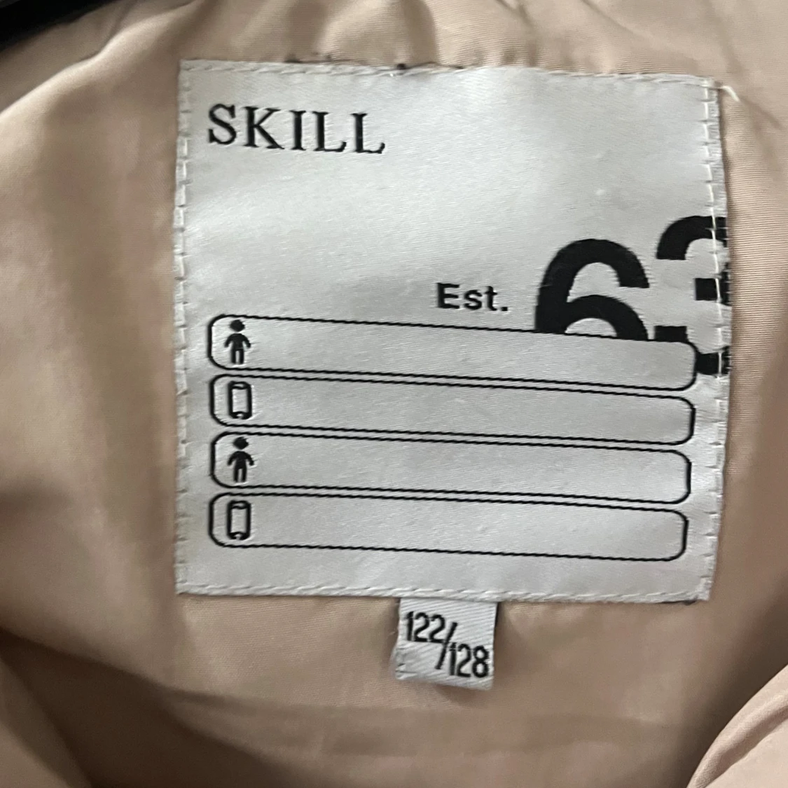 Rutig teddyjacka från Skill, beige/vit - 2