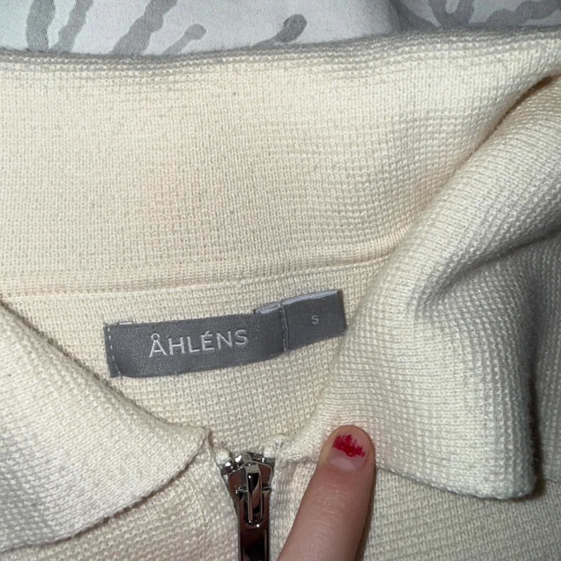 Vit overshirt från Åhléns med dragkedja - 2