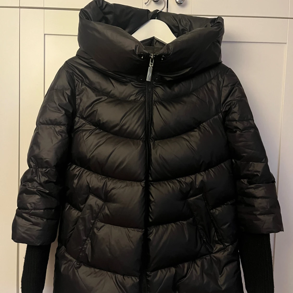 Svart pufferjacka från tatuum  - 1