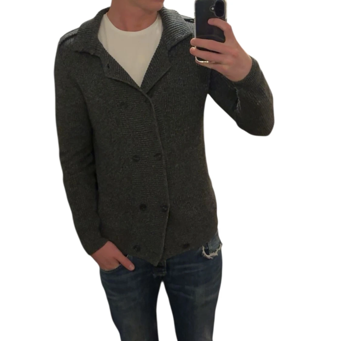 Mörkgrå stickad kofta med krage