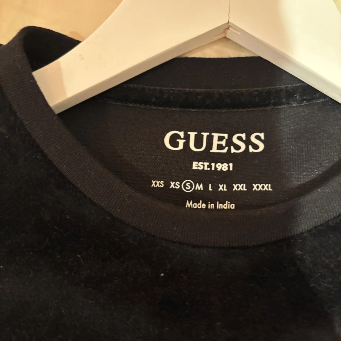 Guess kofta/tröja - 1