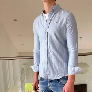 Polo Ralph lauren skjorta  - Säljer nu denna polo Ralph lauren skjorta, skriv för fler bilder/frågor🙌🏼