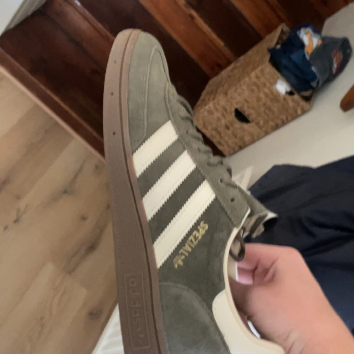 Adidas Spezial sneakers i olivgrön mocka - 1