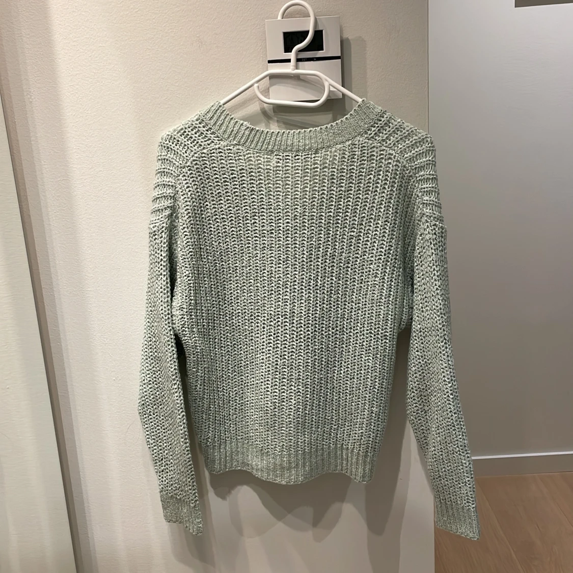 Ljusgrön stickad cardigan | Mango - 4