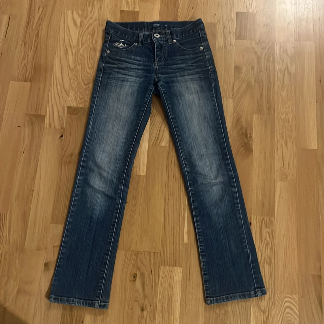 Blå 2000s jeans