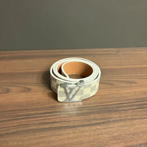 Bälte - Helt nytt. Stl 115cm mvh palmshop 🏝️ 