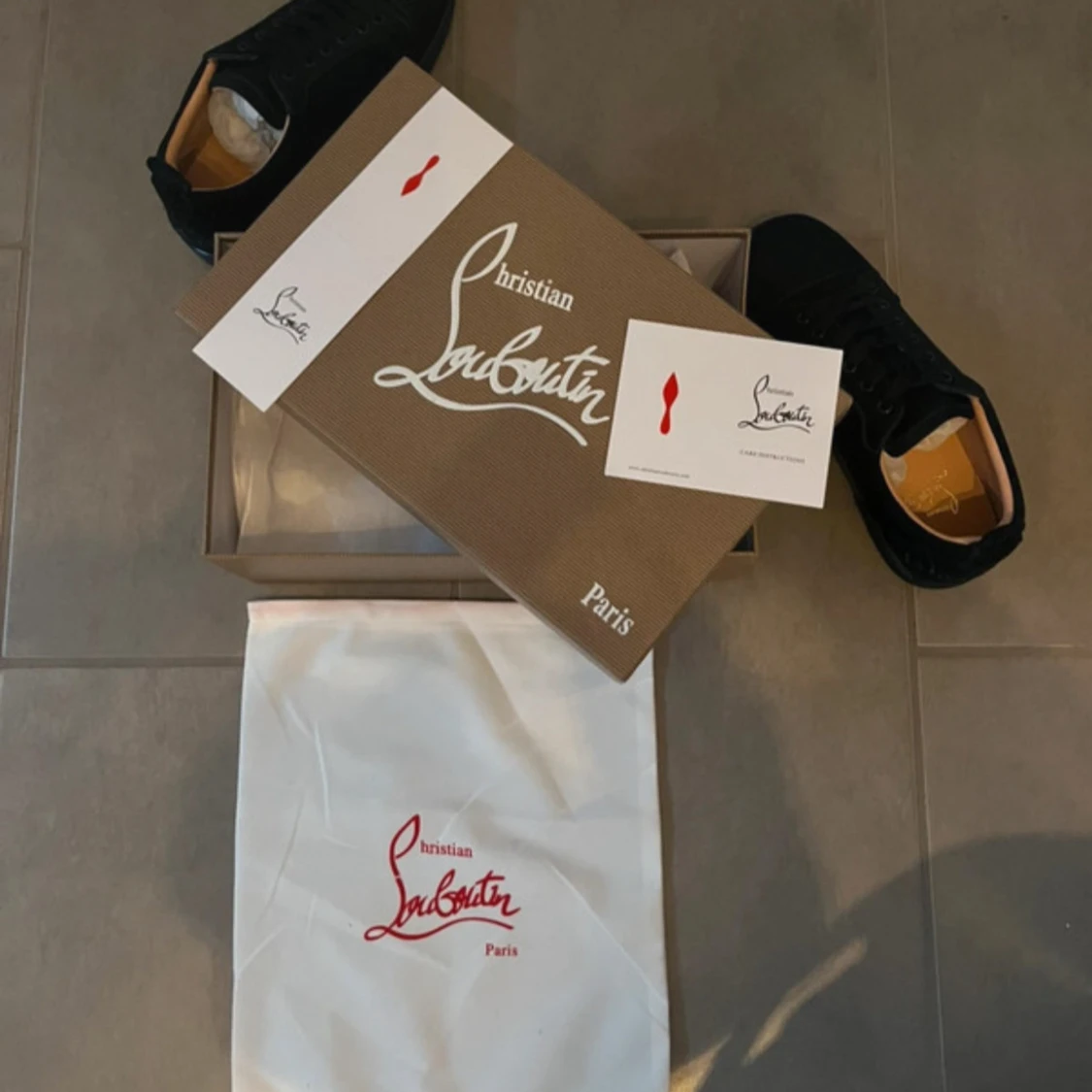 Mörkblå mocka sneakers från Louboutin - 4