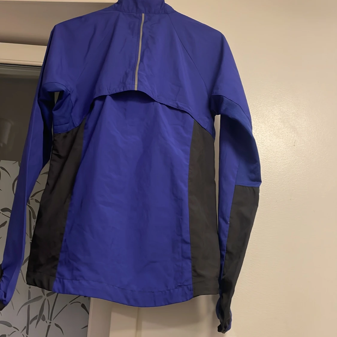 Lilla och svart vindjacka från SOC - 2