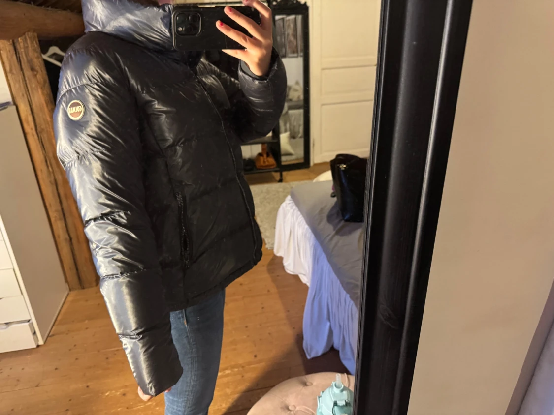 Mörkblå pufferjacka från Colmar - 2