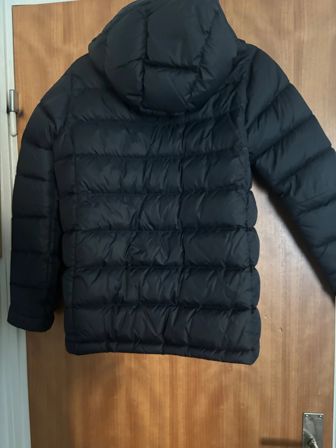 Svart Peak Performance dunjacka - 1