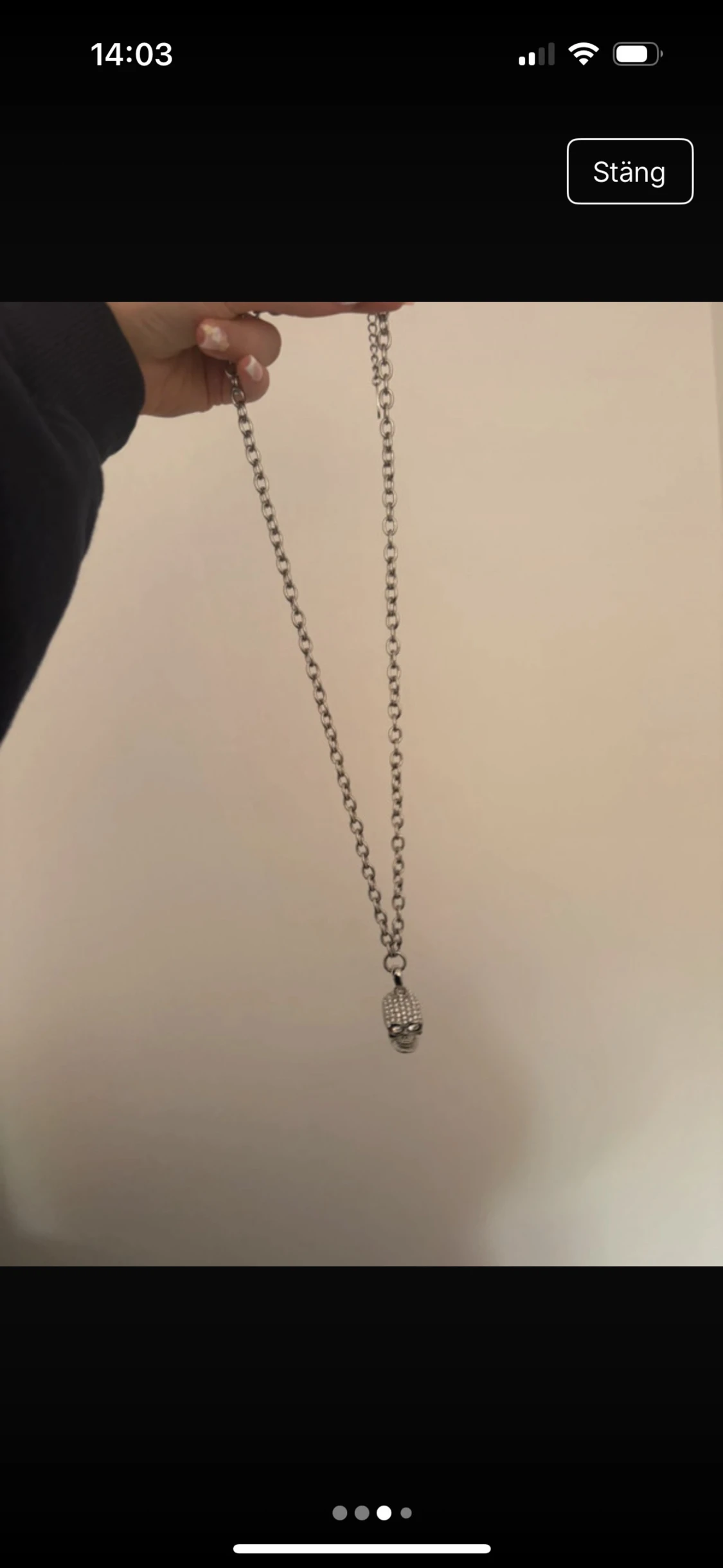 Silverfärgat halsband med döskalle från Edblad - 1