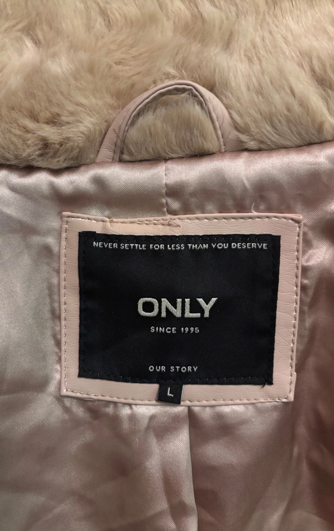 Beige pälsjacka från ONLY, stl L - 2