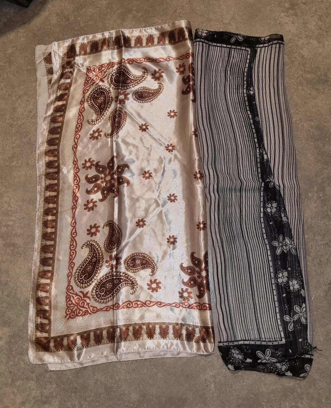 Snygg paisley och randig halsduk - 1