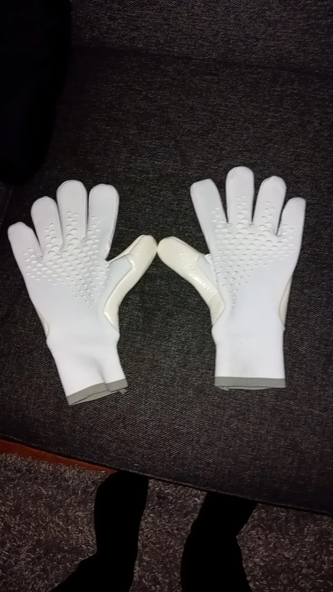 Vita målvaktshandskar med grepp - 2