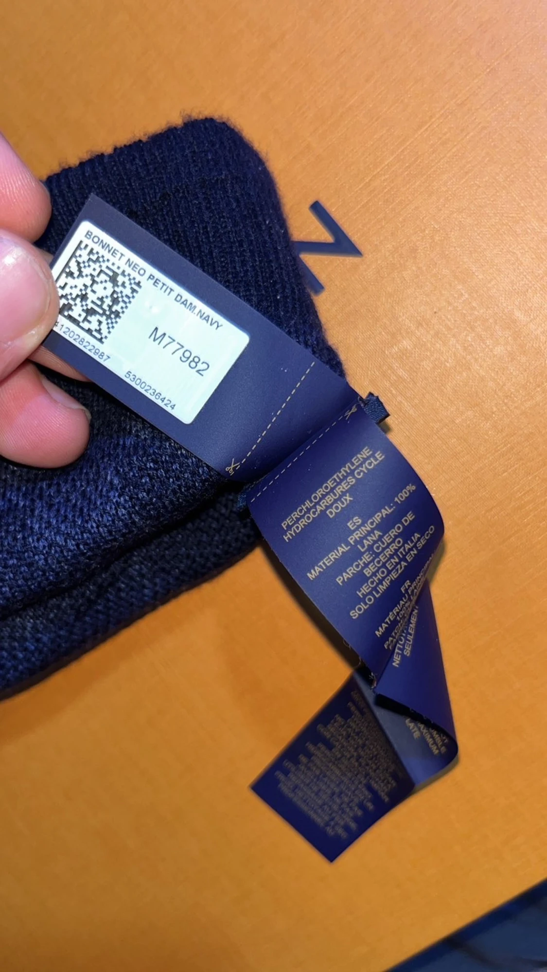 Mörkblå Louis Vuitton mössa - 1