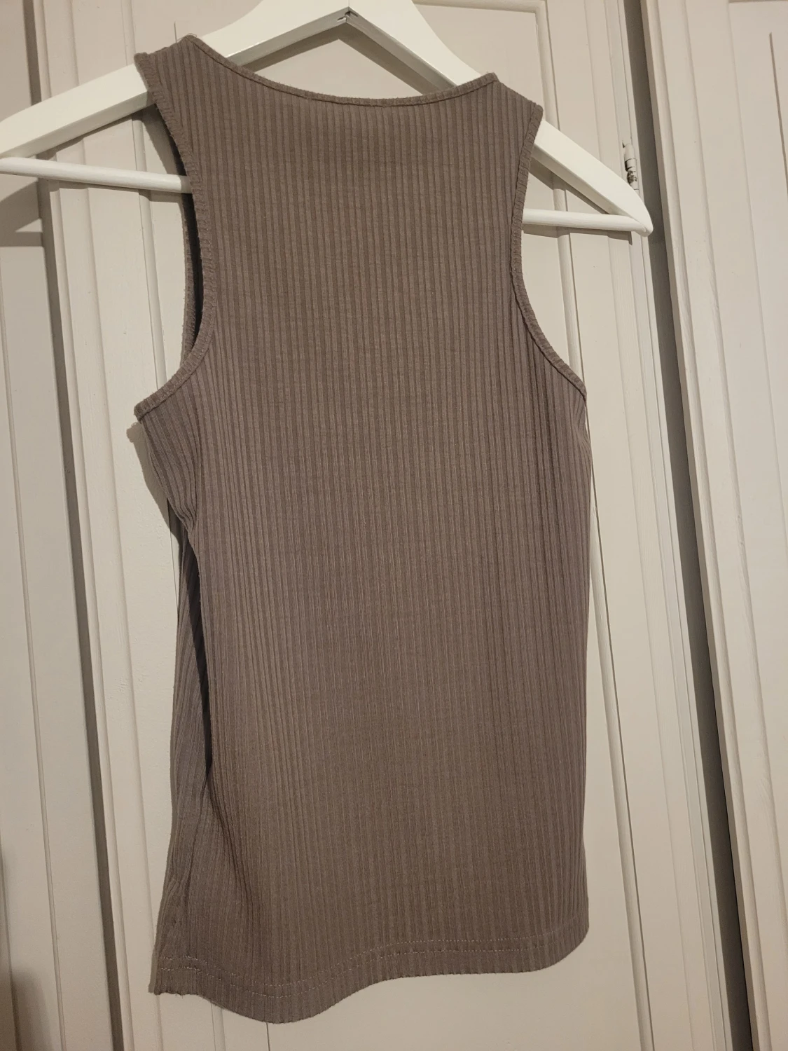 Ribbad beige linnetopp från 157 - 2