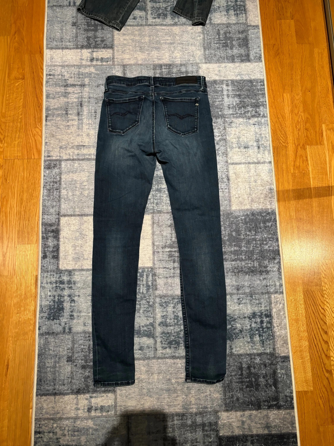 Mörkblå Replay jeans - 1