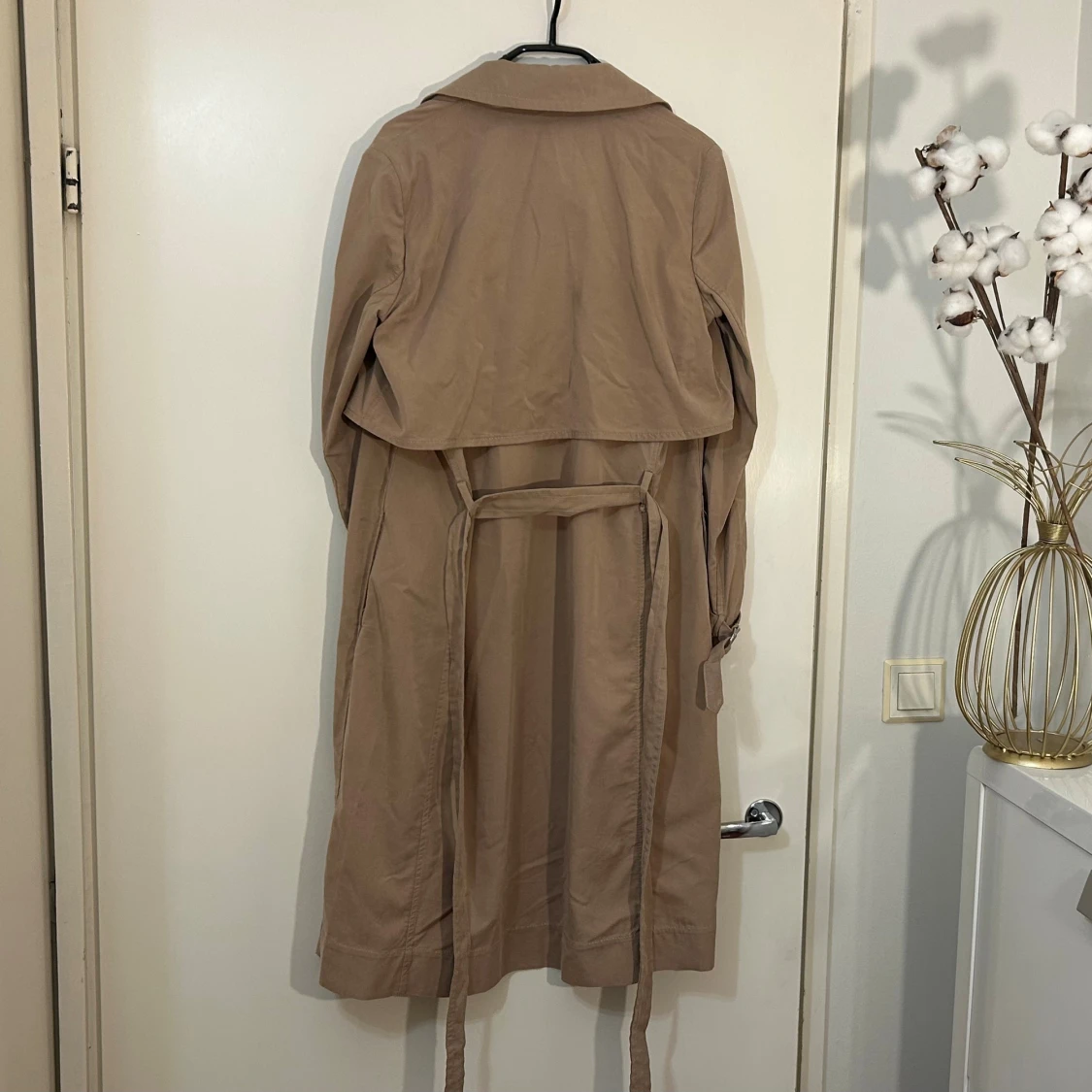 Beige trenchcoat från Mango Suit XS - 3