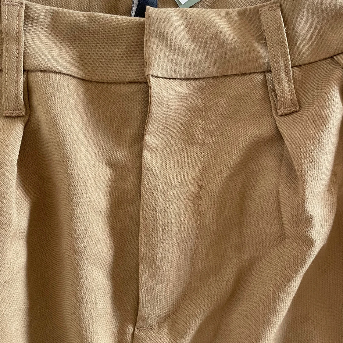 Beige kortkjol från H&M Divided XXS - 4