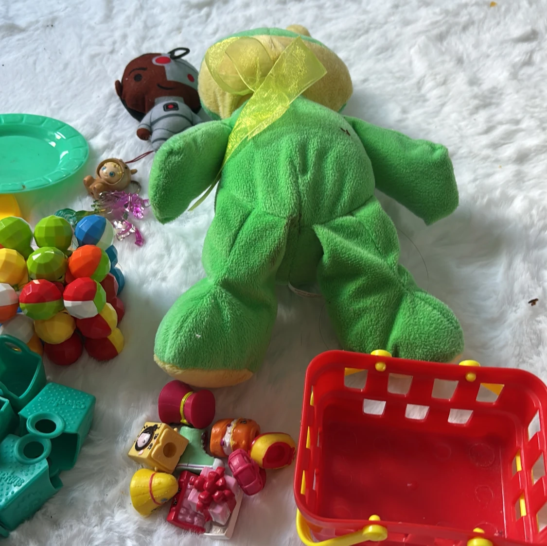 Blandat paket med leksaker och gosedjur - 3