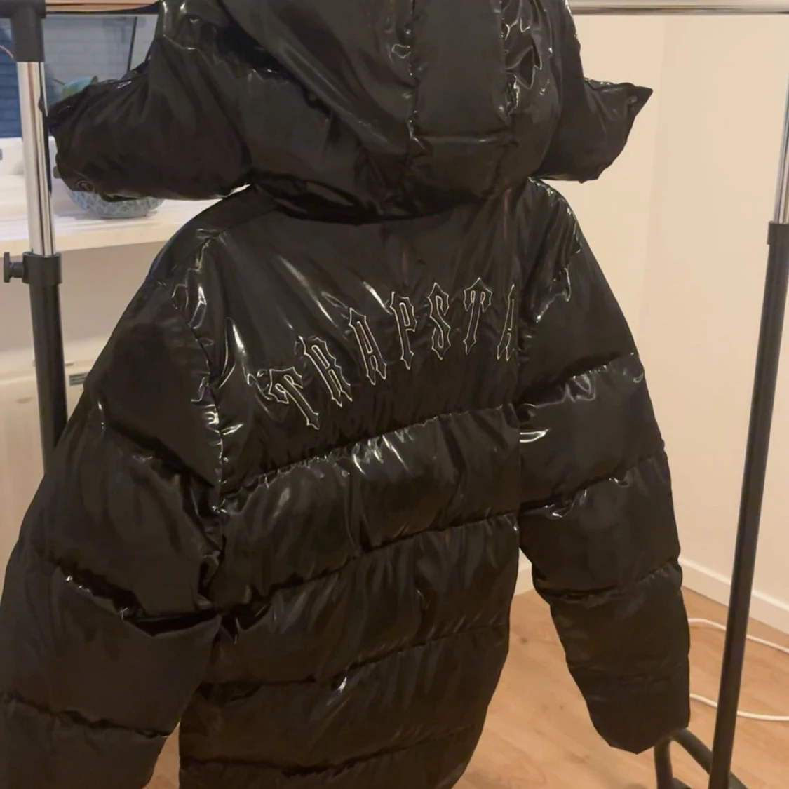 Svart pufferjacka från Trapstar M - 1