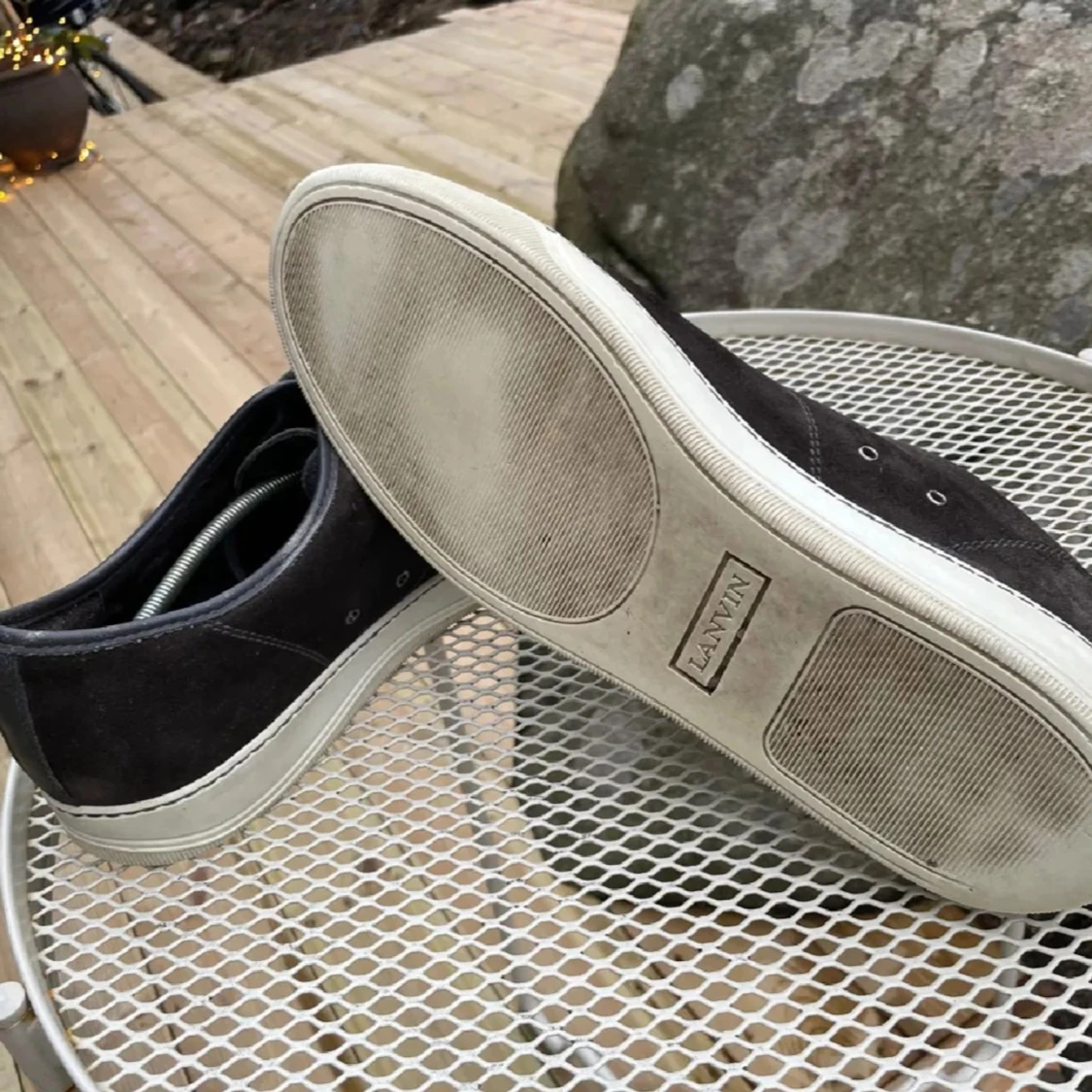 Lanvin sneakers i mocka och lack - 2