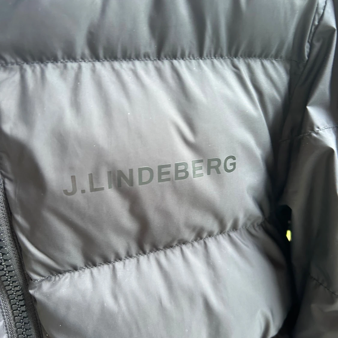 Svart Dunjacka från J. Lindeberg - 2