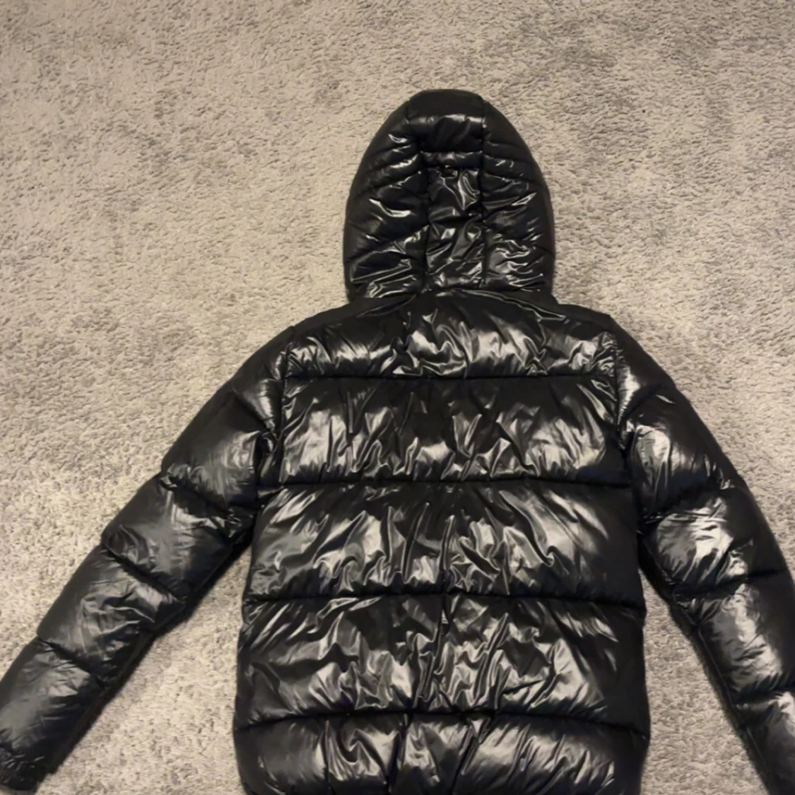 Svart pufferjacka Alessandro Zavetti - 1