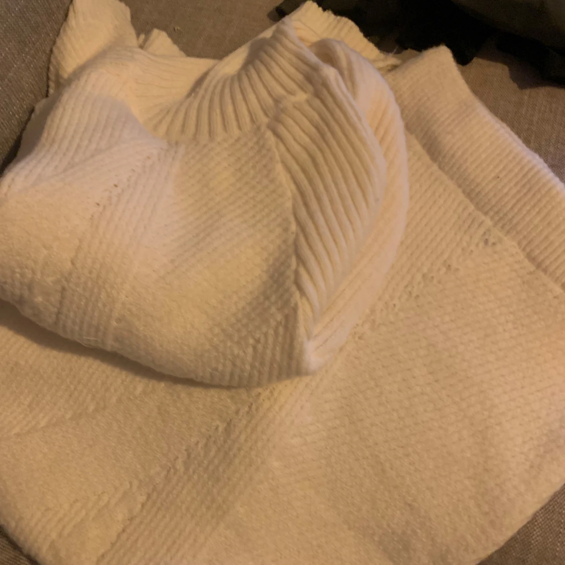 Vit stickad tvådelad dress  med ribb - 1