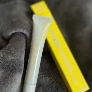 Passionfruit Rhode  - Ny och oöppnad Rhode lip peptide tint