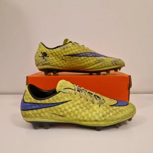 Fotbollsskor  - Nike hypervenom 1 elite, skorna är mycket använda 
