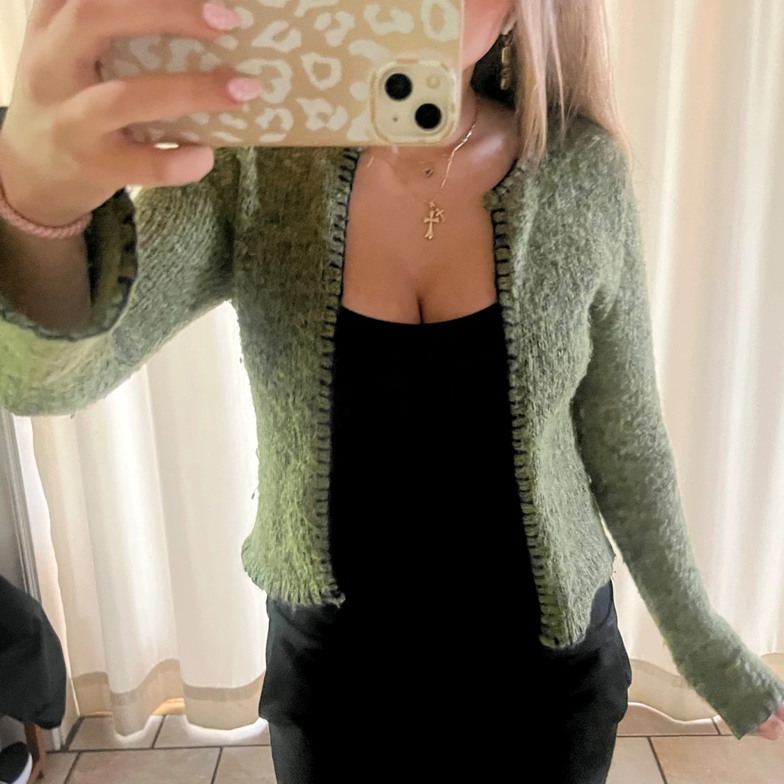 Grön stickad mohair kofta från Zoul - 1