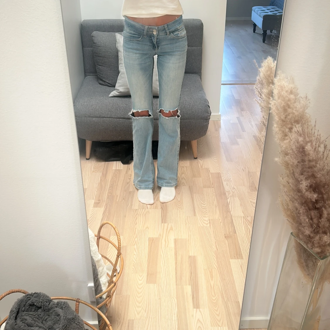 Ljusblå bootcut jeans från Nelly - 3