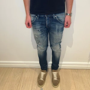 Jack and Jones jeans  - Jack and Jones jeans | Skick: 9/10 | Size - 30/32| Pris - 499kr | Fraktar via postnord eller instabox på köparens bekostnad | Hör av dig vid minsta fråga eller fundering 