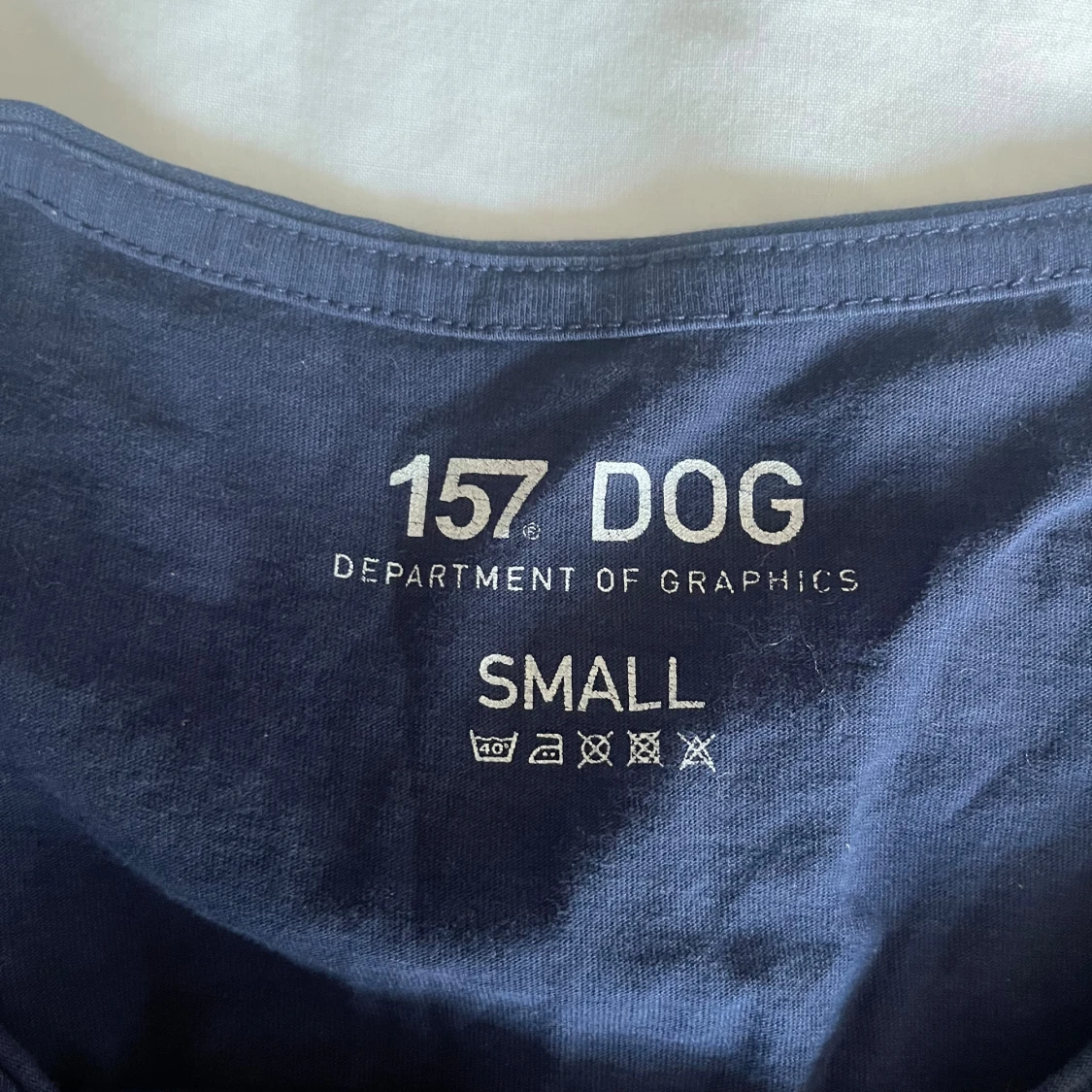 Blå t-shirt med camotryck  - 2