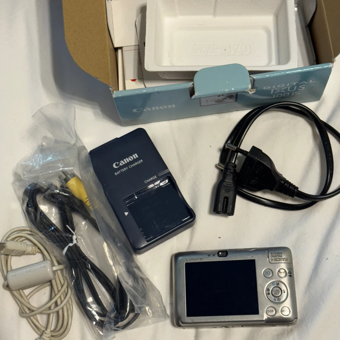 Canon Digital IXUS 100 IS - 1