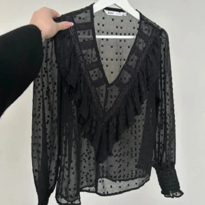 Blus  - Helt oanvänd 