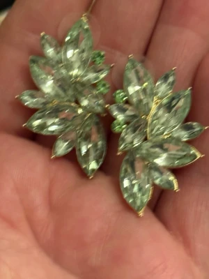 Lime gröna örhängen  - Lime gröna örhängen 